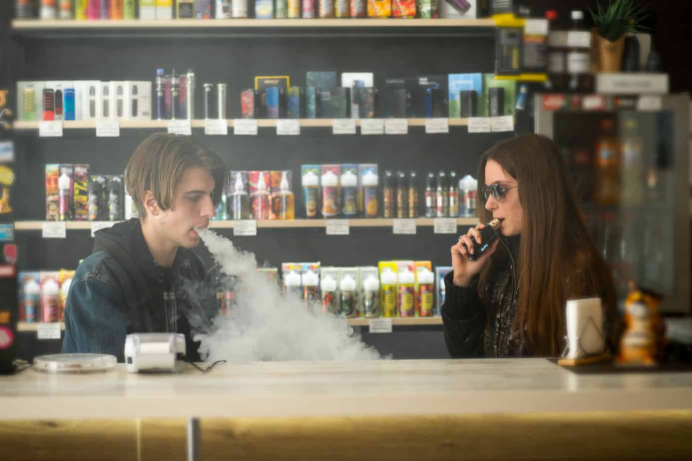teens vaping at a vape store