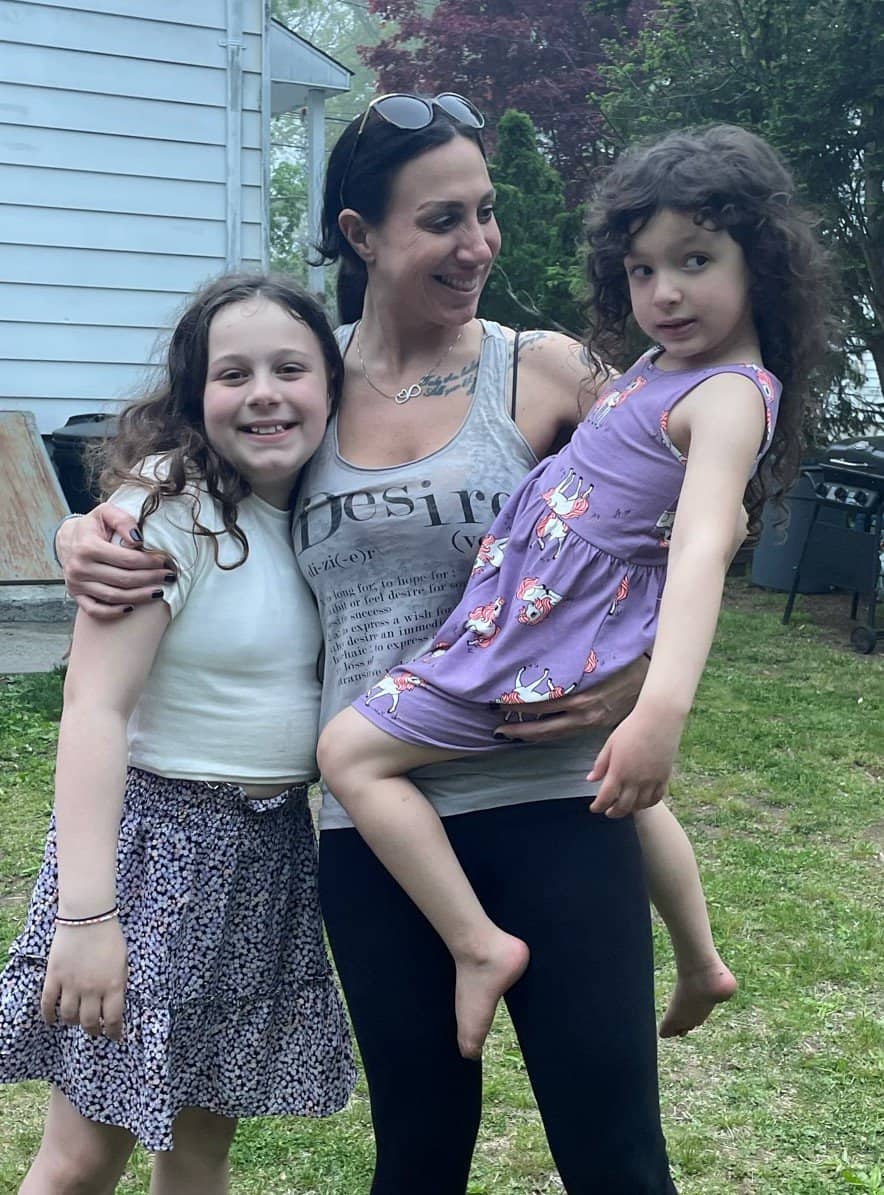 alison b with two daughters