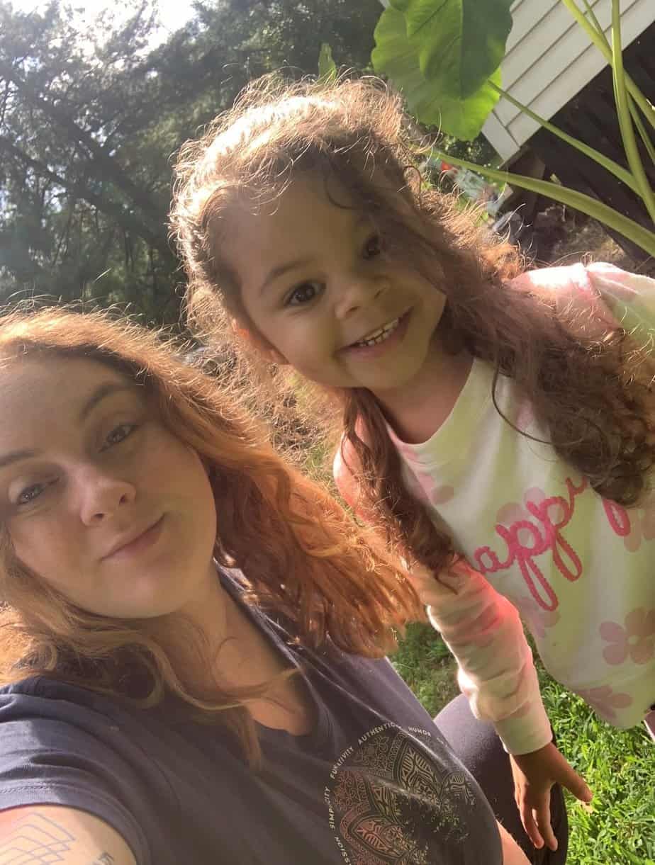 chelsea d mountainside alumni with daughter