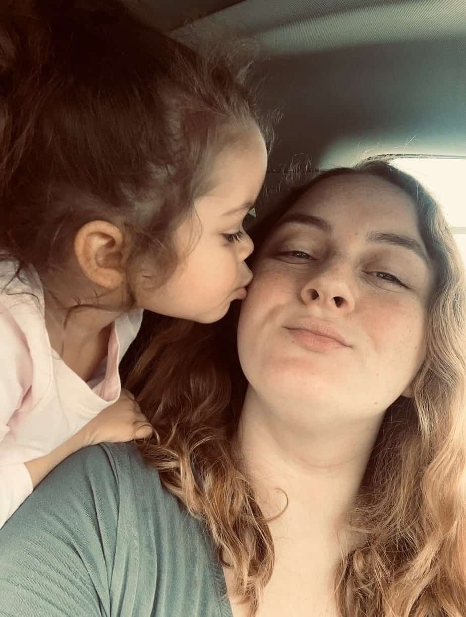 chelsea d mountainside alumni with daughter